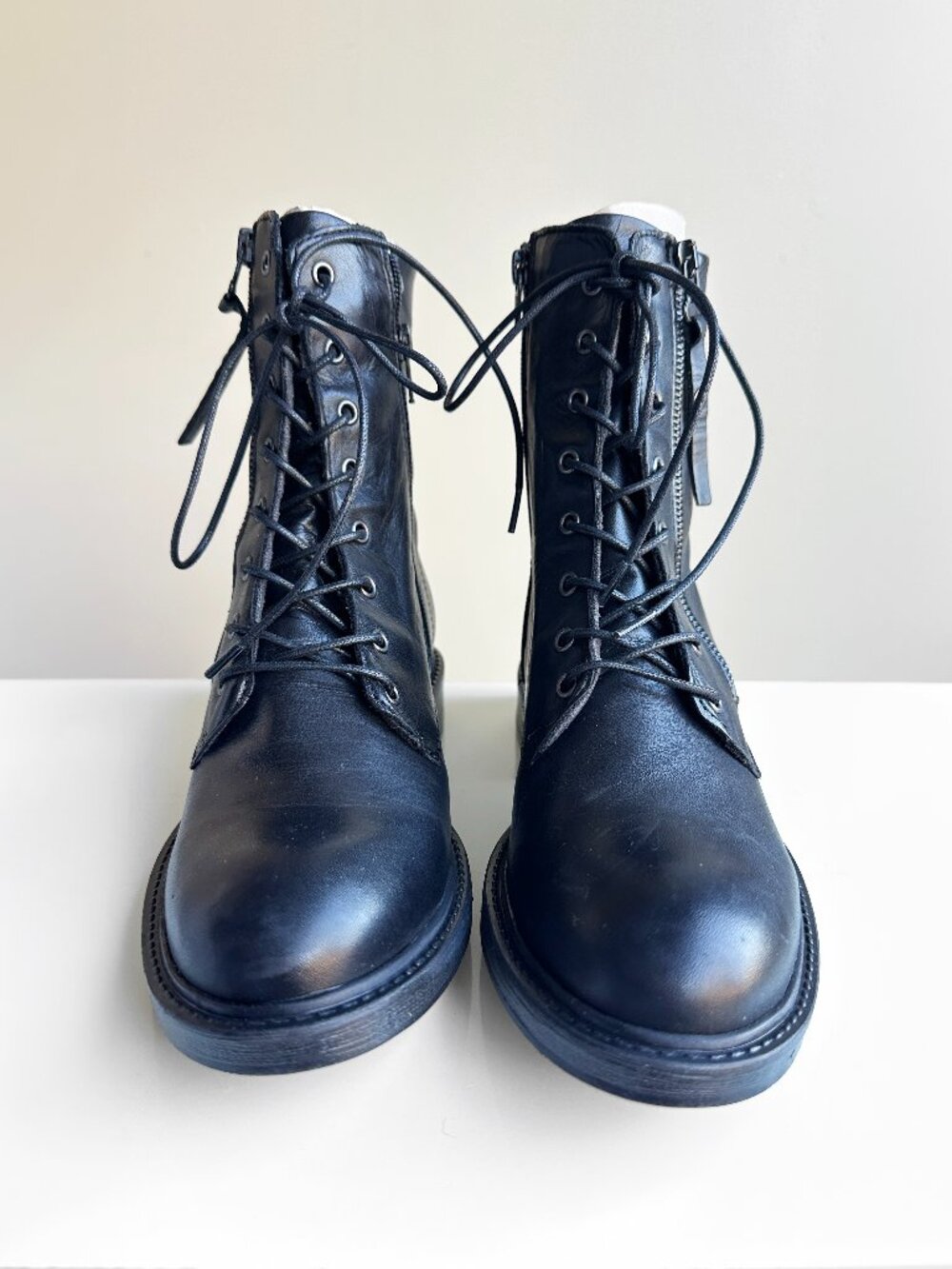 Miz Mooz Martel Black Leather Combat Boots Lug Sole Lace Up Side Zip (EU 37 / US